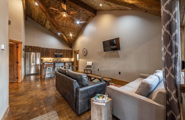 Perfect Condo For GNP Adventure–2br/1ba- Great Location #3- 7 mi to GNP-sleeps 6