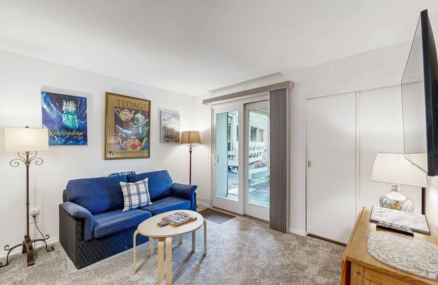 Perfect condo near town & skiing with views, pool, hot tub, on-site golf & deck