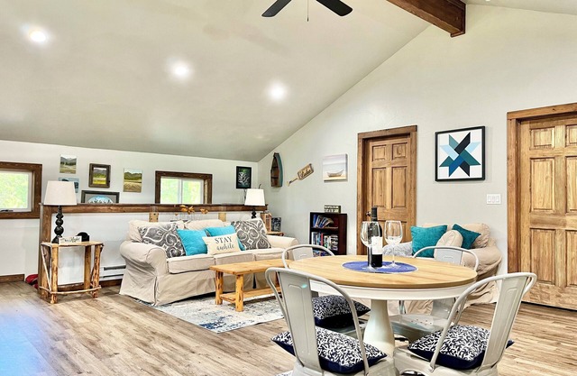 Perfect Family Cabin Loft w/ Lake Access & Cove