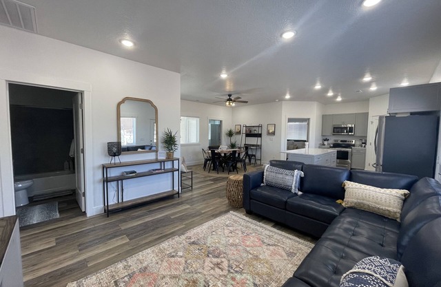 Perfect family friendly Home Base for your Red Rock adventures