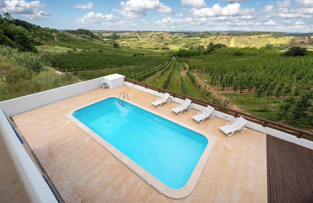 Perfect Family Holiday Retreat – Villa with Capacity for 16 Guests