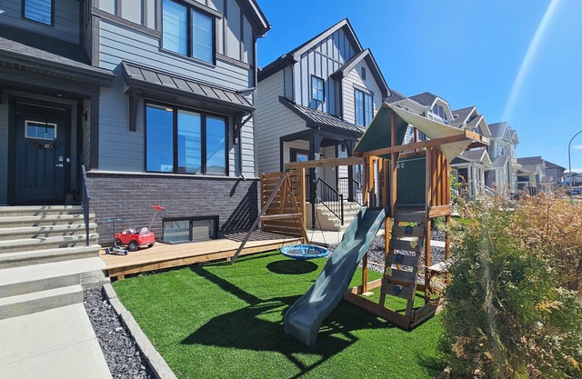 Perfect family house. Comfortable, lake community