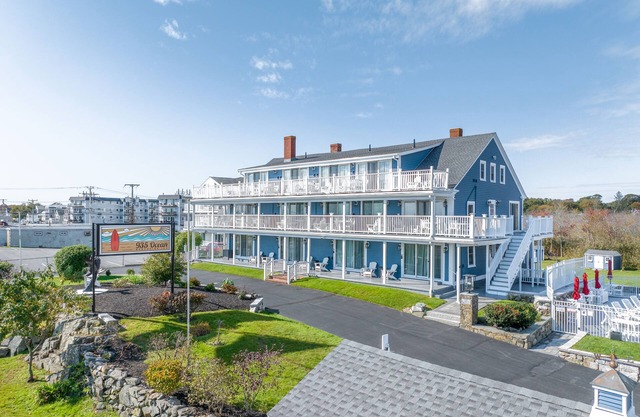 Perfect first floor oceanfront suite!
