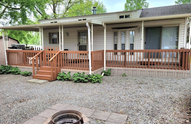 Perfect for 4 Cozy Campground & Family Adventures at Yogi Bear Jellystone Park