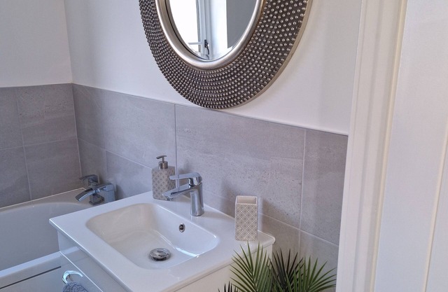 Perfect for a city break, 10 minutes into Newcastle city centre