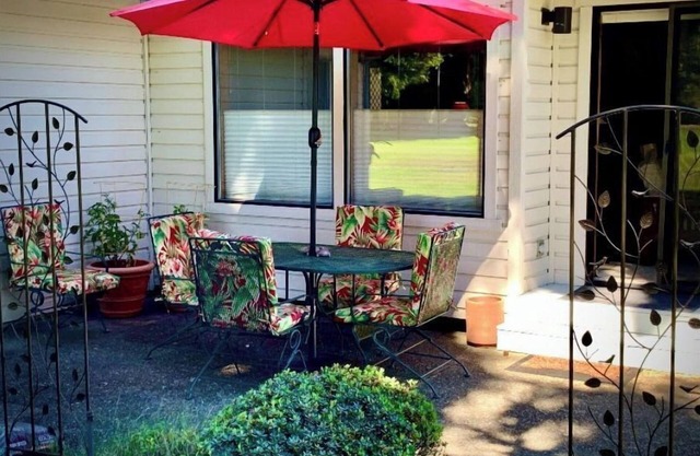 Perfect for digital nomads, locum tenons, those in need of short term housing.