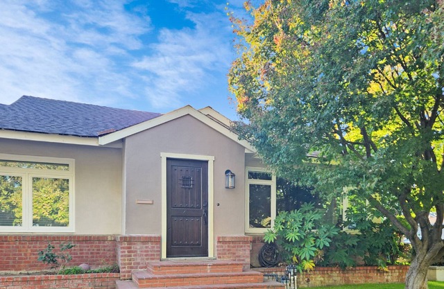 Perfect for Family or Group Stay! Walk to Downtown + Easy Checkout