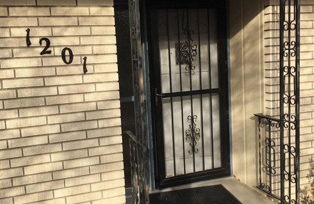 Perfect for Long Stays. Recently remodeled 2 bedroom 1.5 bathroom unit.
