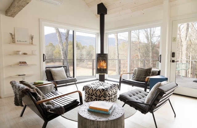 Perfect for multi families or several couples wanting to get away from the city.