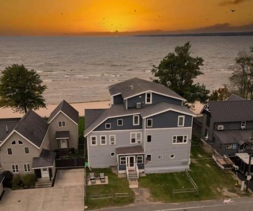 Perfect Group Getaway Sleeps 42 Guests