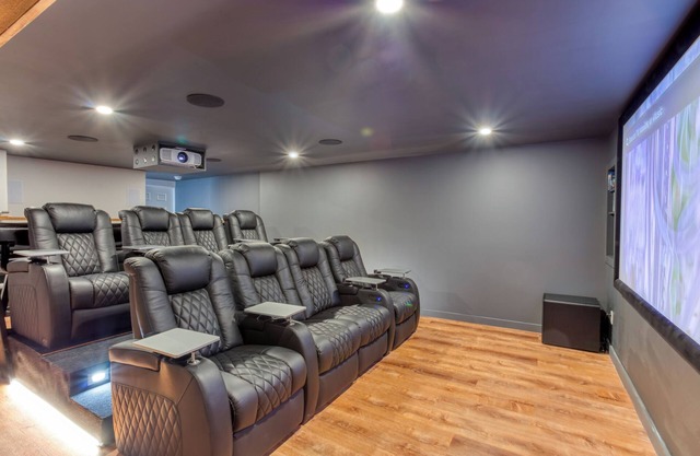 Perfect Location! Spacious Home with lots of games