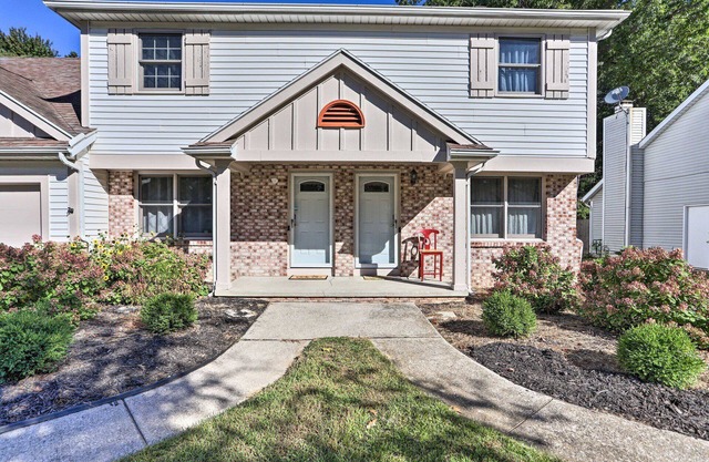 Perfect Mix of Work & Play—3BR Retreat Near State Parks