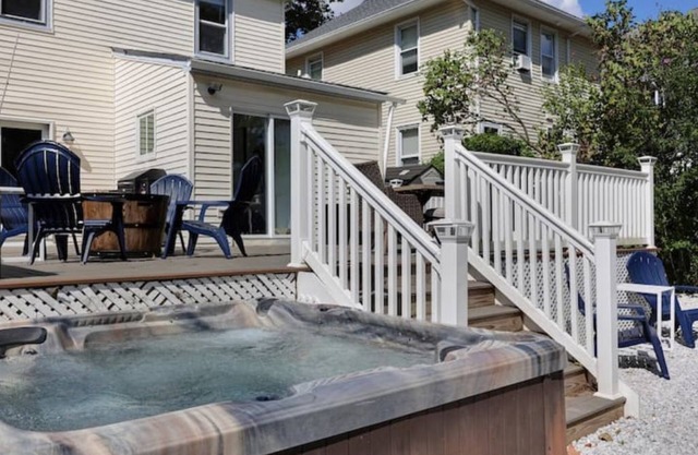 Perfect modern downtown Red Bank Deck and Hot Tub