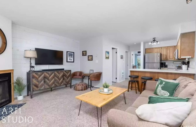 Perfect Mt. Location! Skiing, Hiking, Biking, Pool