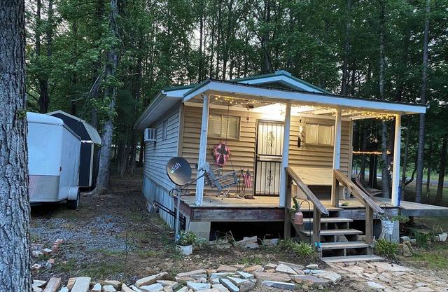 perfect place, come & relax! 10 min. away from Heber area! It has NO TV! RELAX!