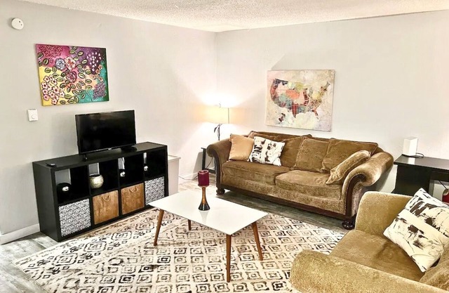 Perfect Private Getaway Near Downtown Tacoma!