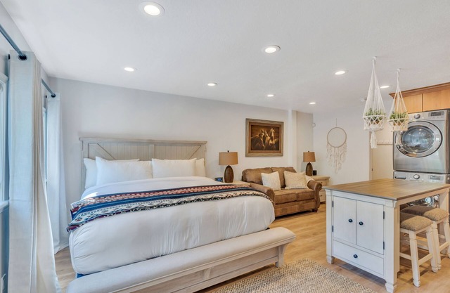Perfect Studio Room 1/2mile to Sundance Resort