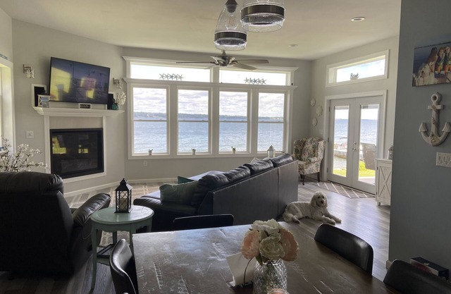 Perfect Waterfront Property... Location, Location, Location!
