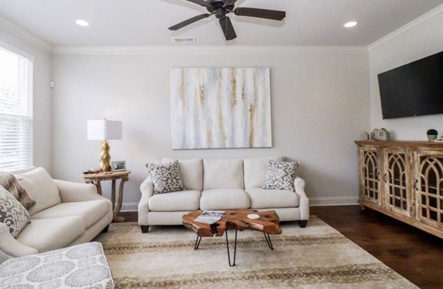 Perfect Weekend Getaway, 3 Bedrooms, 3.5 Baths, Sleeps 8