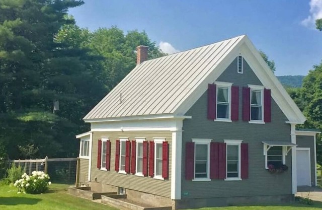 Perfect Woodstock Getaway! Lovely Riverside Home