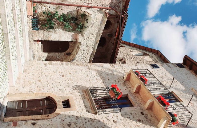 Zeitraum Wohnsitz und Wohnungen im Herzen des Dorfes Santo Stefano di Sessanio