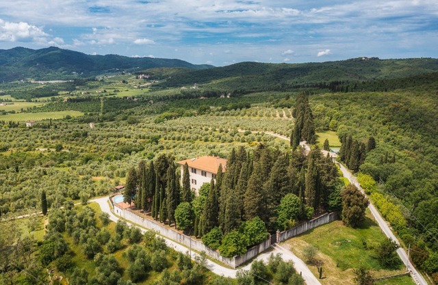 Period residence located only 20 km from Florence!