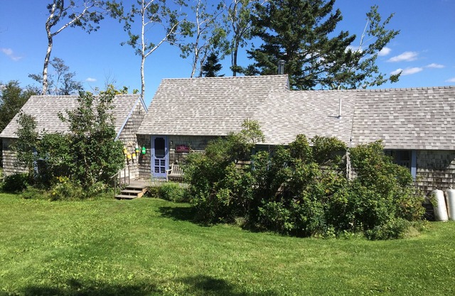 PERIWINKLE COTTAGE in Brooklin, Maine