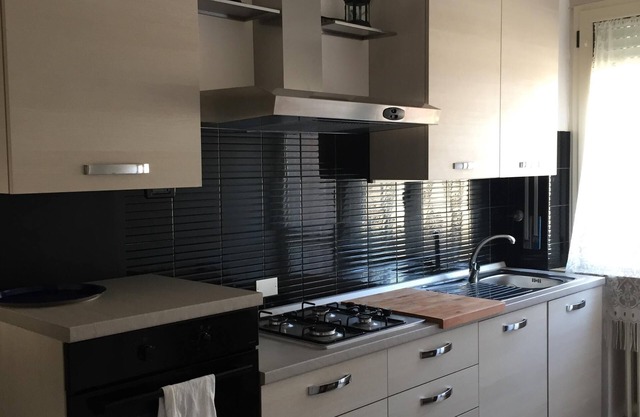 Pescara 2bd 2ba 4th Floor View Apt. In der Nähe von Strand, Park, Universität