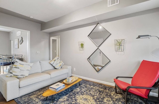 Pet&Baby Friendly 2BR w/ in-unit Laundry *WIFI*
