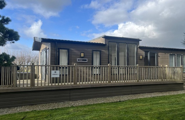 Pet Friendly 2-Bed Lodge near Preston & Blackpool