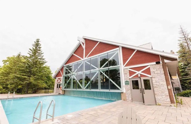 Pet Friendly, 2 King Beds, Gym, Pool