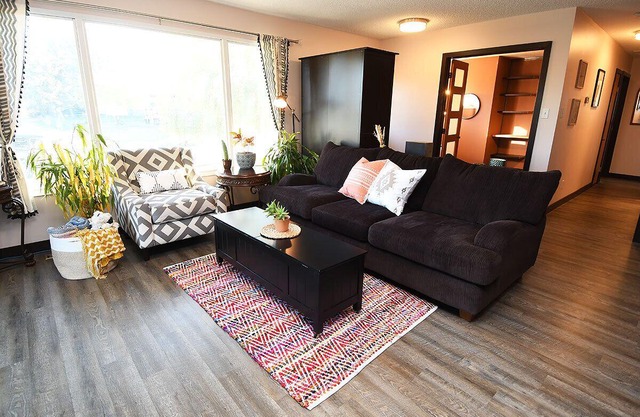 Pet Friendly 3 Bedroom, Close to the mountains!