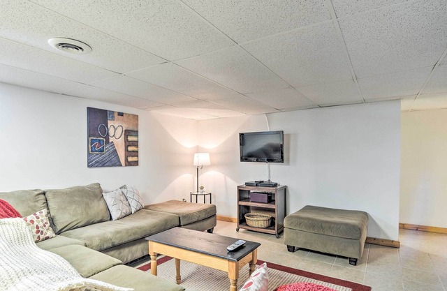 NEU! Haustierfreundliche Wohnung - 3 Meilen zum Soo!