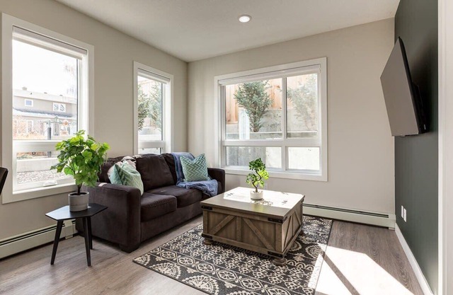 Pet Friendly Apartment w/ Free Underground Parking