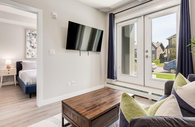 Pet Friendly Apartment w/ Free Underground Parking