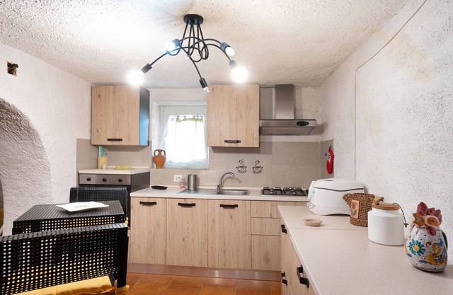 Haustierfreundliche Ferienwohnung 'Il Bacio del Sole' mit BBQ, Gemeinschaftsterrasse und WLAN