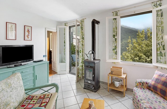 Haustierfreundliche Ferienwohnung 'Peace and Nature' mit Bergblick und Balkon