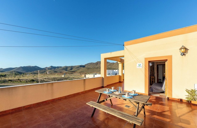Haustierfreundliche Ferienwohnung Las Cuatro Lunas mit Bergblick, Terrasse und Klimaanlage