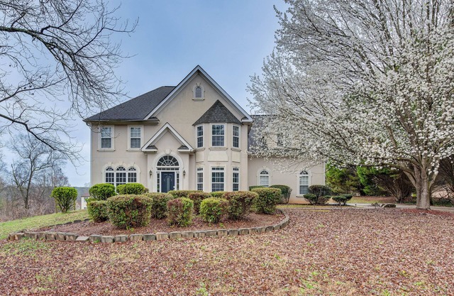 Pet-Friendly Atlanta Home: 9 Mi to Downtown!