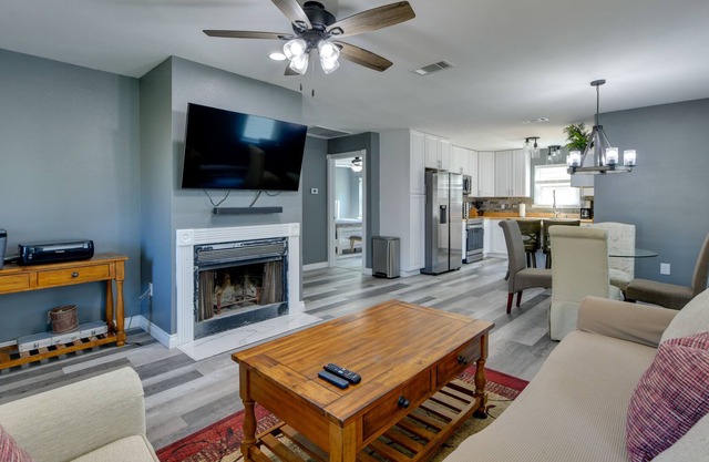 Pet-Friendly Baton Rouge Vacation Rental Near LSU!