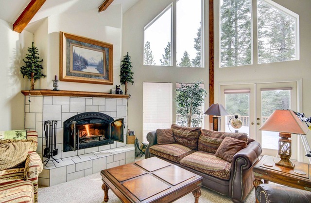 Pet-Friendly California Cabin w/ Beach Access