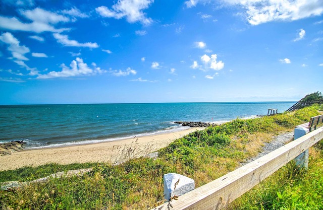 Pet-friendly Cape Cod Getaway < 1 Mi to Beach