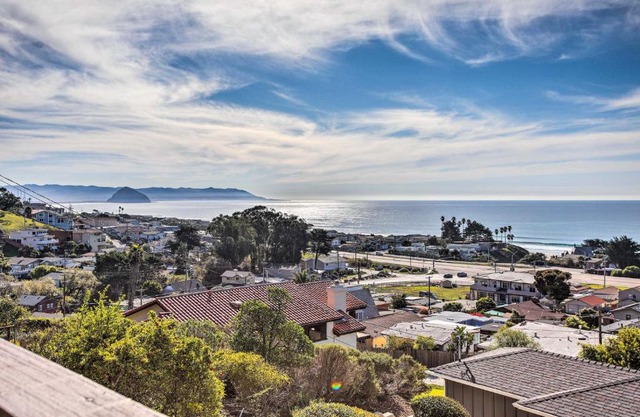 Pet-Friendly Cayucos Home with Ocean Views!
