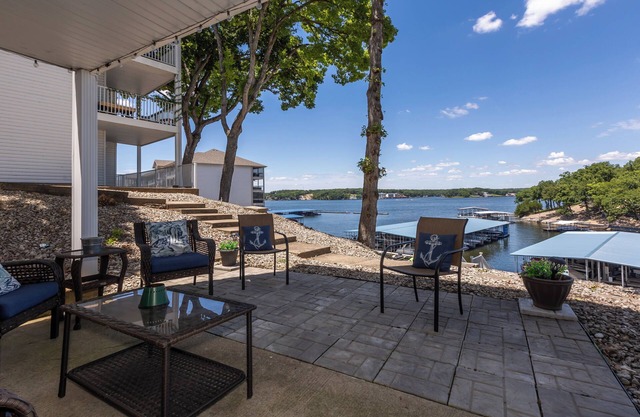 Pet-Friendly Condo at MM-19 w/ Boat Slip & Lake Views