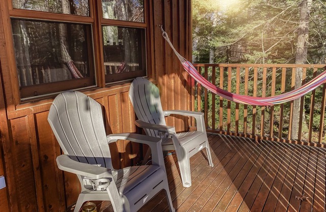 Pet Friendly Cottage at the Lake