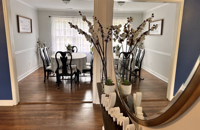 Pet Friendly Cozy & Comfy 3 BR House w Large Yard & Deck