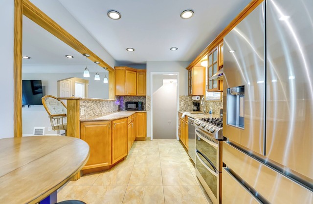 Pet-friendly Dearborn Home < 2 Mi to Downtown!