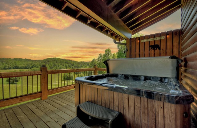 Pet-friendly, family-sized luxury cabin rental, hot tub, WiFi, firepit