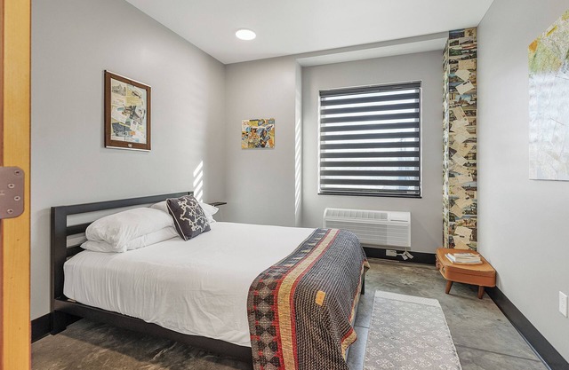 Pet friendly family suite near Purina Farms in boutique hotel West of St. Louis