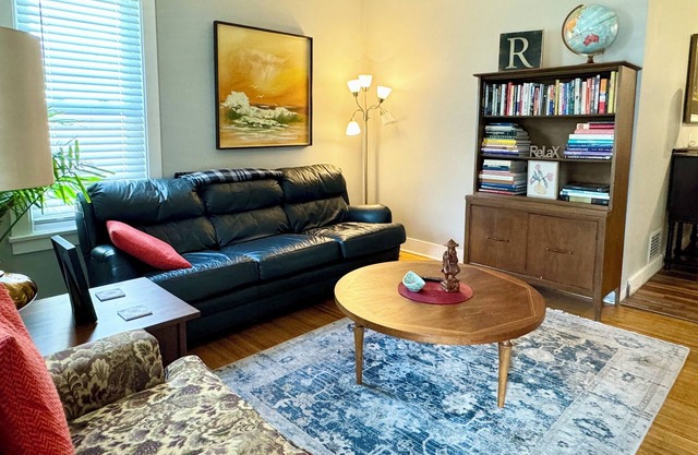 Pet friendly first floor one bedroom apartment!